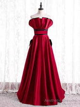 Burgundy Satin Strapless Pleats Prom Dress